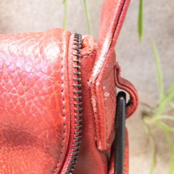 Red Matt & Nat Vegan Purse - Picture 7 of 8